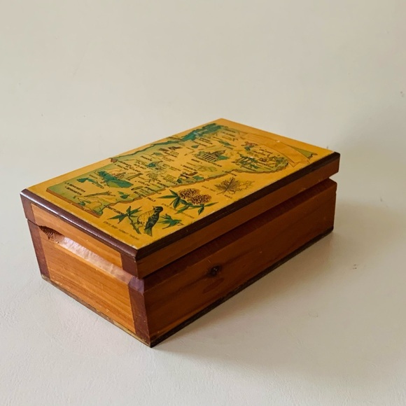 Vintage Vermont Map Wooden Trinket Box - Picture 11 of 13